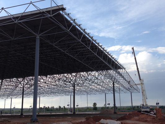 โครงสร้างประกอบจากเหล็กเบาสําหรับสถานีบริการ