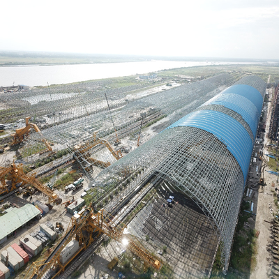 Q345 โครงสร้างโครงเหล็กน้ำหนักเบา 100-300 เมตร Space Frame Grid Large Span