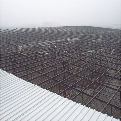 S235JR Pre Engineered Commercial Steel Frame Buildings 32.2m 39m ประกอบง่าย