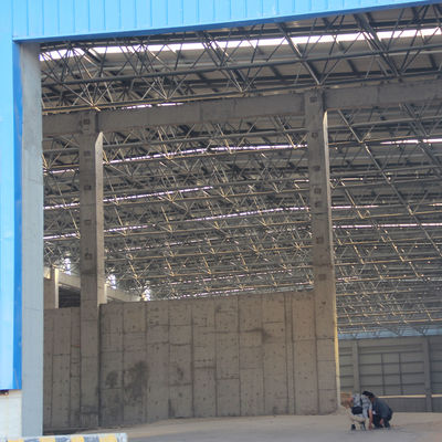 โครงการ Q235 Q345 โครงการ Prefabricated Light Steel Structure Frame For Warehouse Station Roof Welding ในอาร์เจนตินา