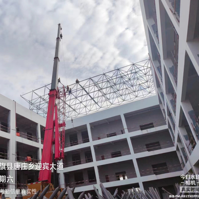 Q235 โครงสร้างอาคารโครงเหล็กเบาสำเร็จรูปการก่อสร้างโรงเรียนเส้นผ่านศูนย์กลางขนาดใหญ่