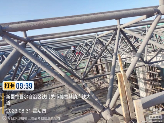 สายแยกกรอบอวกาศสแตนเลสอลูมิเนียมสําหรับการก่อสร้างที่ยั่งยืนสีขาว