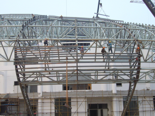 สแตนเลส หลังคา Truss สําหรับสรรพสินค้าศูนย์การค้า Lobby สวยงามและใช้งานดีไซน์คําตอบ