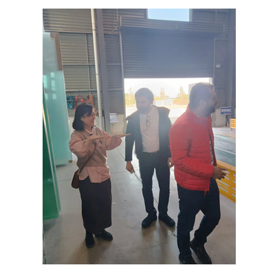 ผนังผ้าม่านกระจกหรือระบบผนังผ้าม่านอลูมิเนียม