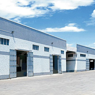 อาคารโครงสร้างเหล็กเบาสำหรับสนามขี่ม้าในร่ม