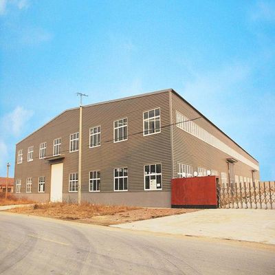 อาคารโครงสร้างเหล็กเบาสําหรับโรงงานโกดัง GB มาตรฐาน